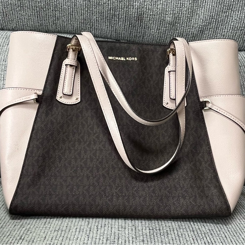 Michael Kors shoulder bag purse
